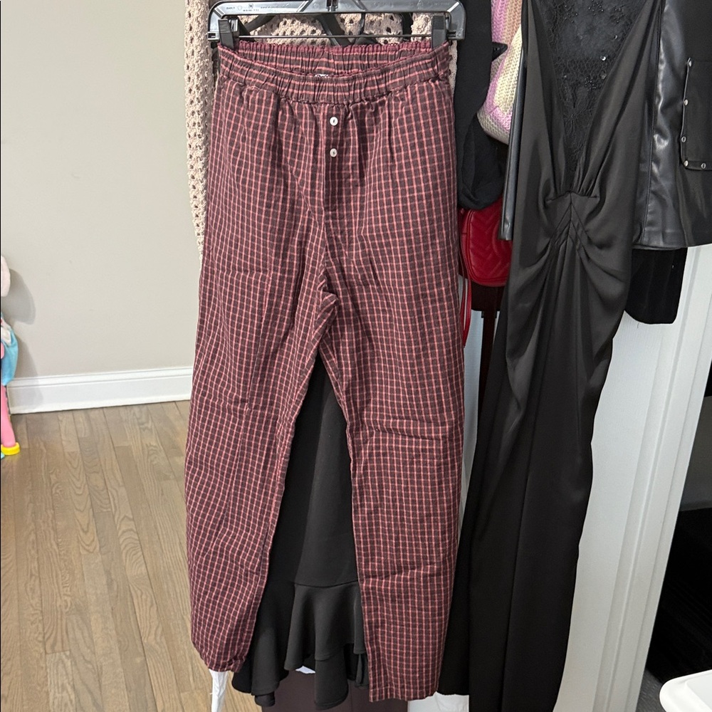 Zara Men's Red Checkered Chinos
